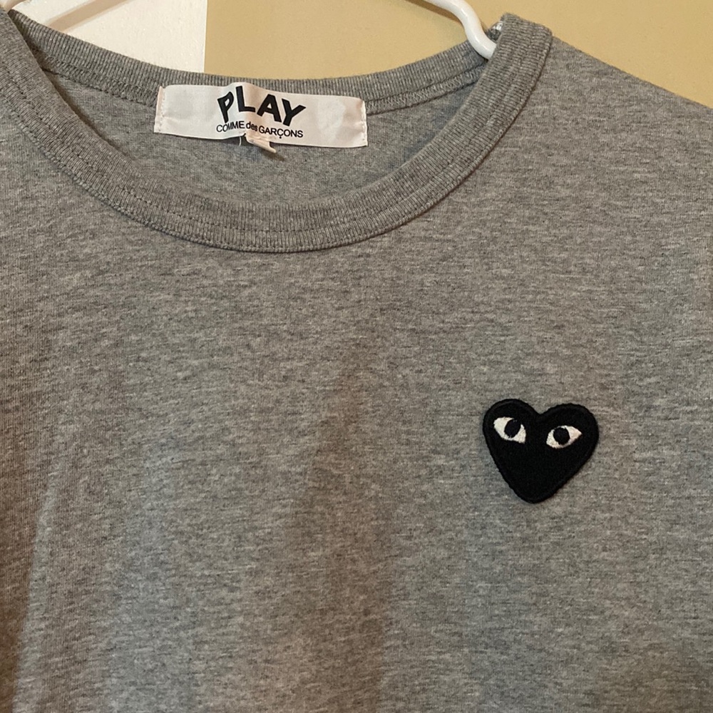 BLACK HEART TSHIRT
